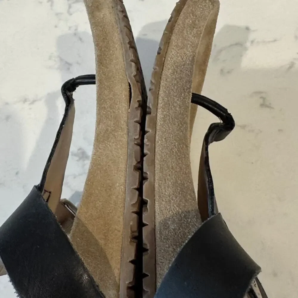 Rare Michael Kors Birkenstock like black leather sandals size 10 made in Italy